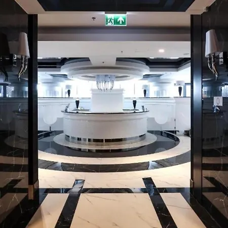Hanza Tower 24 Pool & Sauna & Jacussi * Στσέτσιν